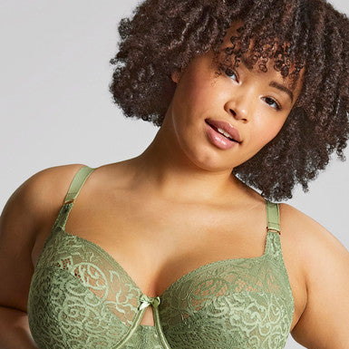 Panache and Bras in Paradise