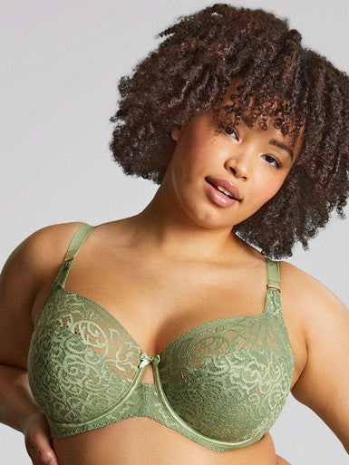 Panache and Bras in Paradise